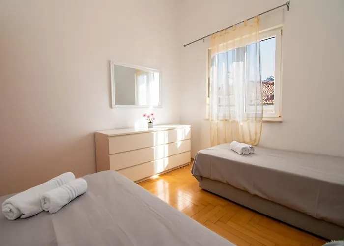 Vallis On The Lungomare, Near The Sea Lägenhet *