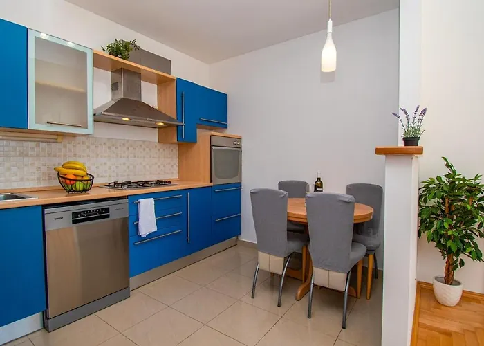 Vallis On The Lungomare, Near The Sea Lägenhet